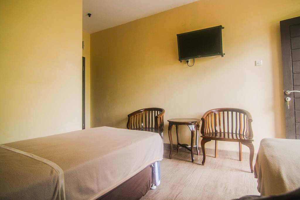 Hotel Cemerlang Baturraden Kamer foto