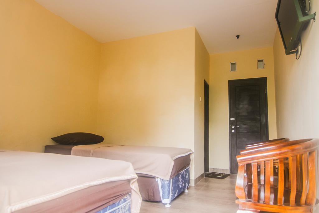 Hotel Cemerlang Baturraden Kamer foto